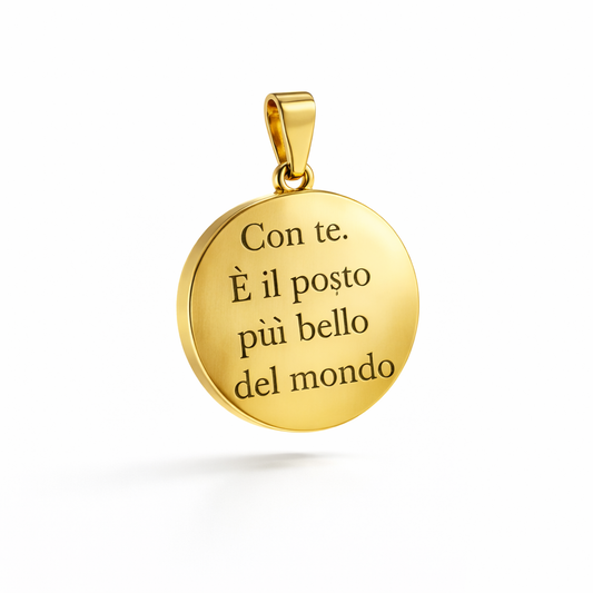 CIONDOLO INCISO "CON TE. È IL POSTO..."